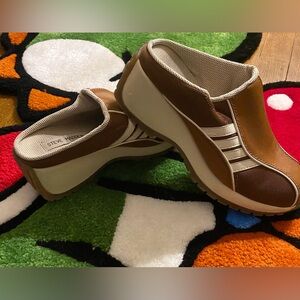 Steve Madden Slip On Vintage Leather Platform Clogs Size 6.5